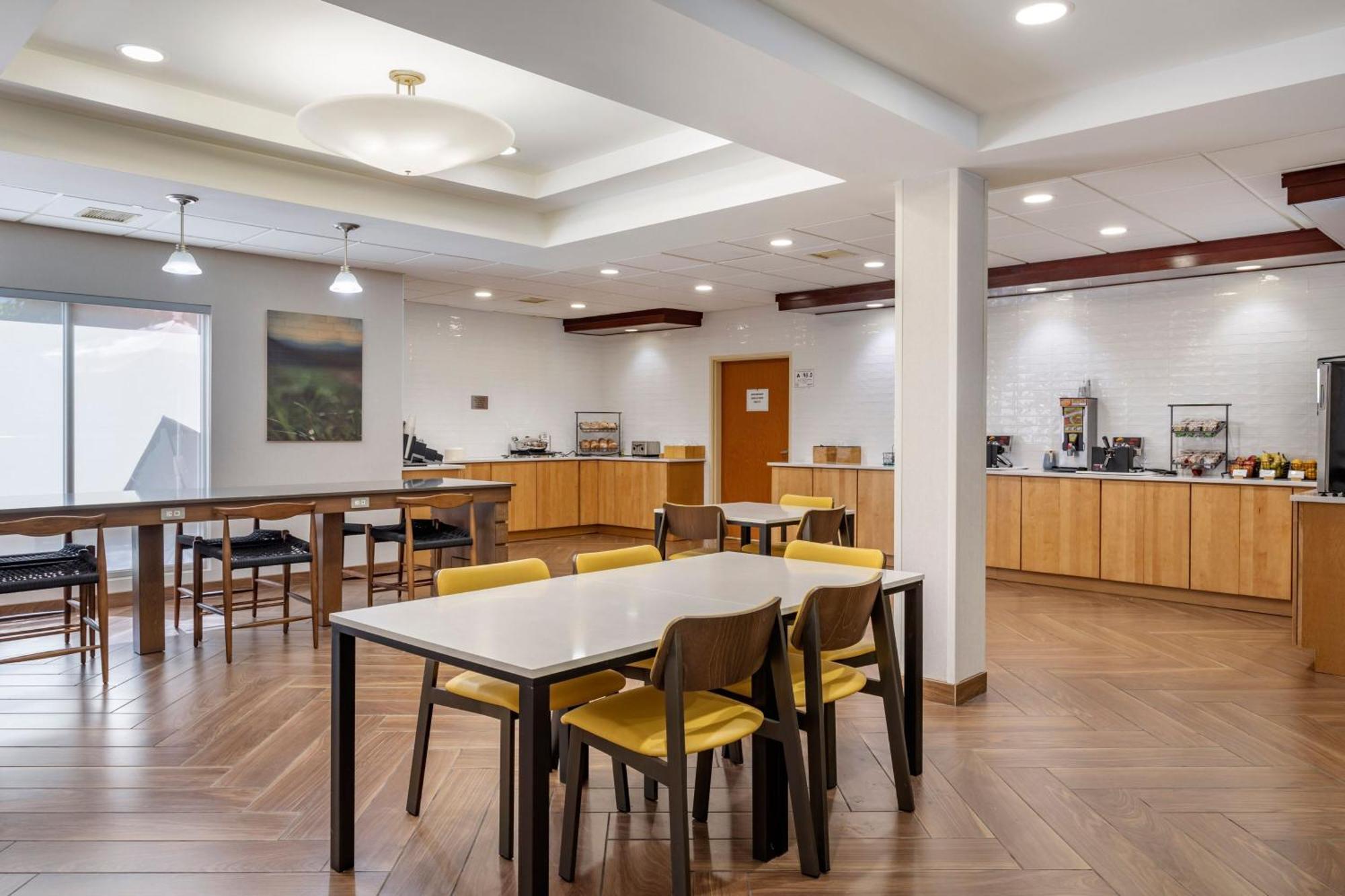 Fairfield Inn & Suites Черокі Екстер'єр фото