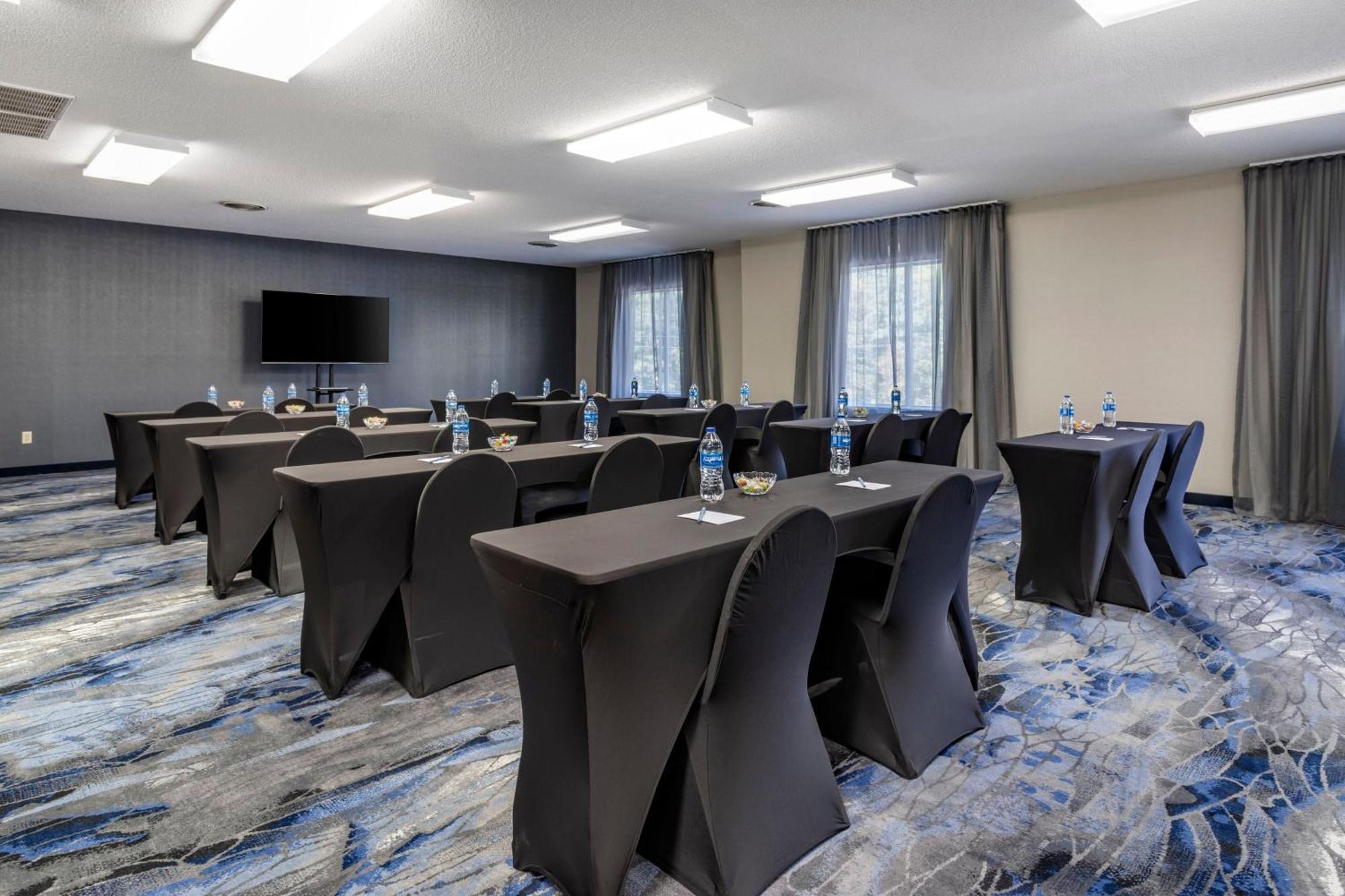 Fairfield Inn & Suites Черокі Екстер'єр фото